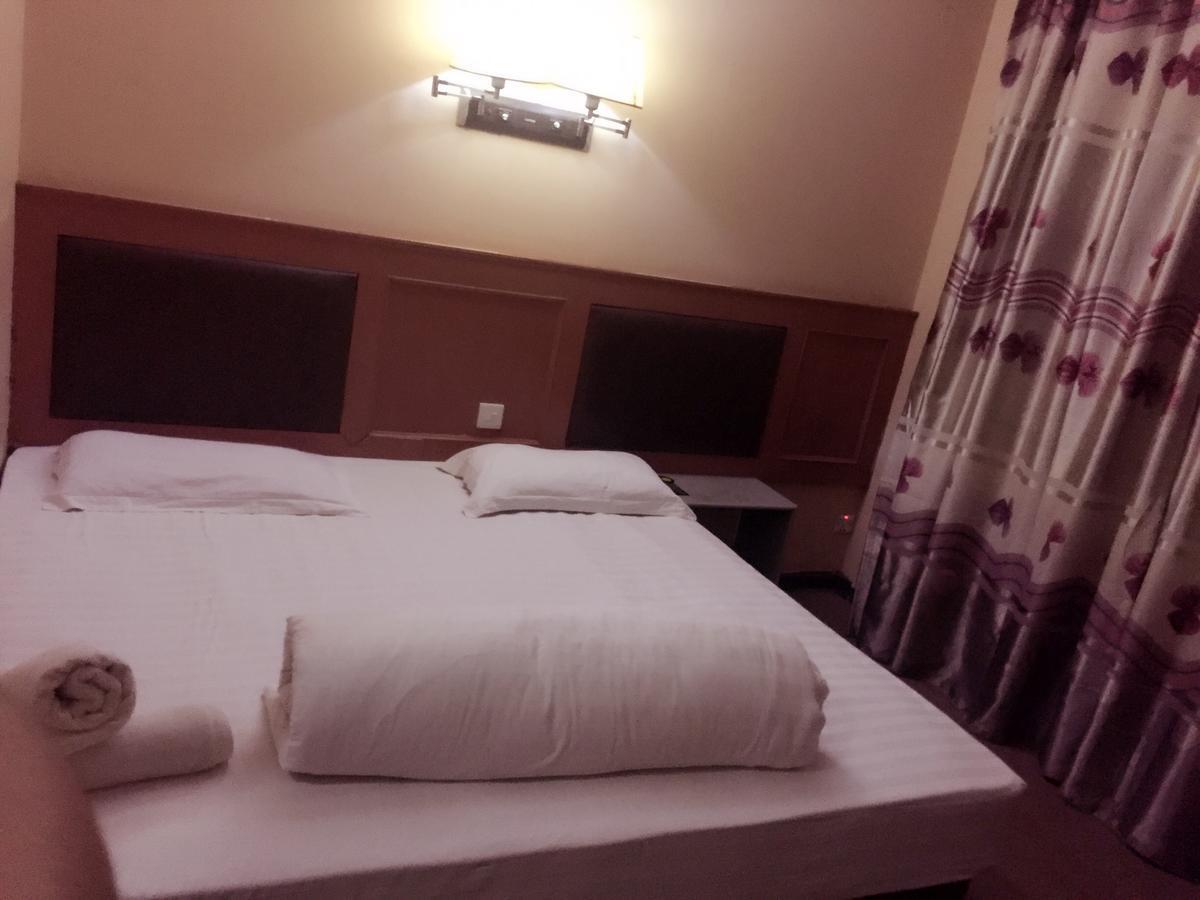 New Yuetan Hotel Dar es Salaam Bagian luar foto